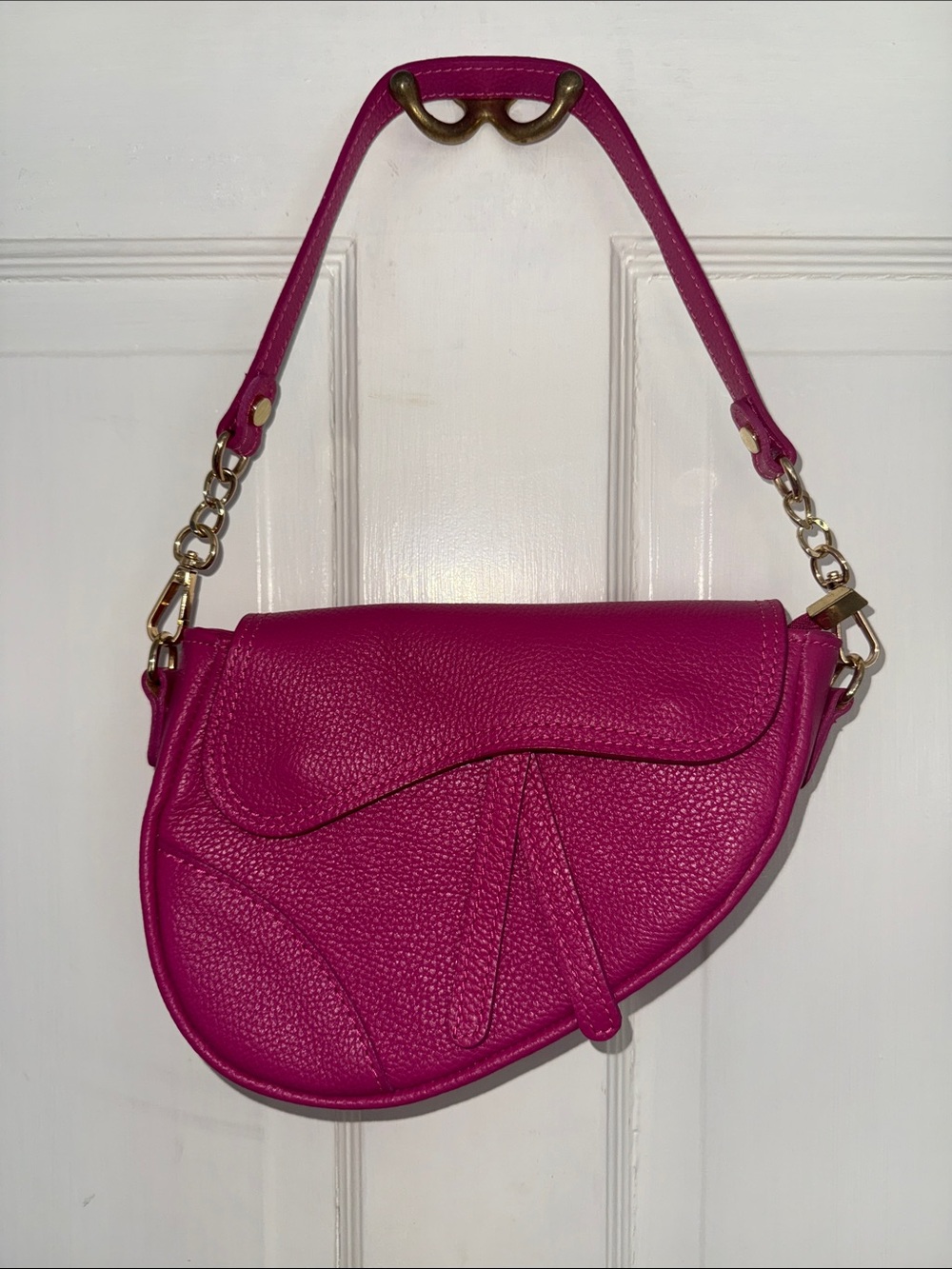 Italian leather small saddle Crossbody Bag in Fuchsia/Raspberry